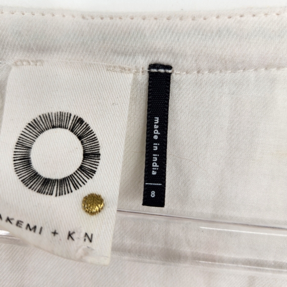 Akemi + Kin Bisbee Embroidered Top Womens Size 8 White 3/4 Sleeve Blouse - Picture 5 of 9